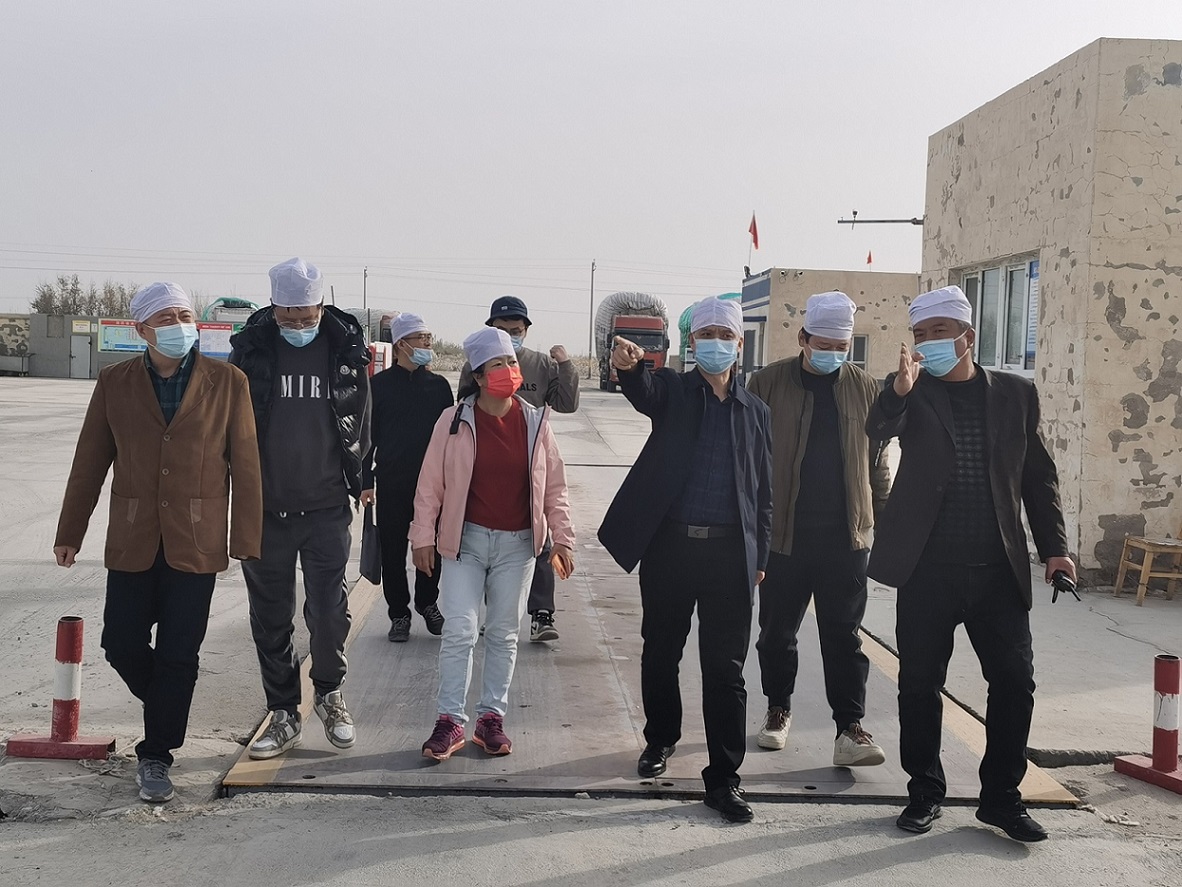 李林、樊治強(qiáng)一行到省棉麻集團(tuán)基地督導(dǎo)調(diào)研安全生產(chǎn)、棉花儲(chǔ)備工作