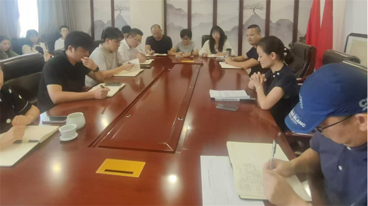 集團(tuán)領(lǐng)導(dǎo)督導(dǎo)“去庫存、降風(fēng)險(xiǎn)、調(diào)結(jié)構(gòu)”工作專題綜合報(bào)道