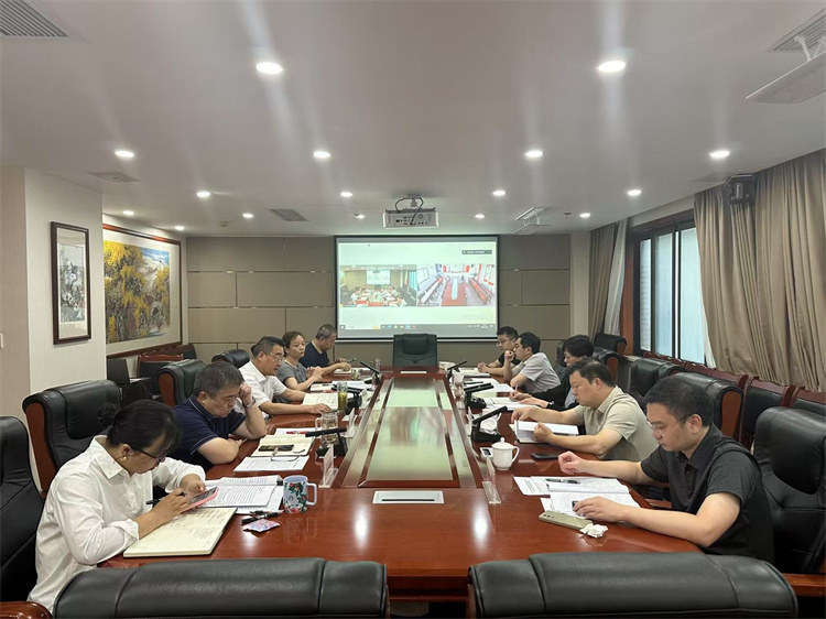 集團(tuán)公司召開(kāi)舊院黑雞產(chǎn)業(yè)發(fā)展專(zhuān)題會(huì)