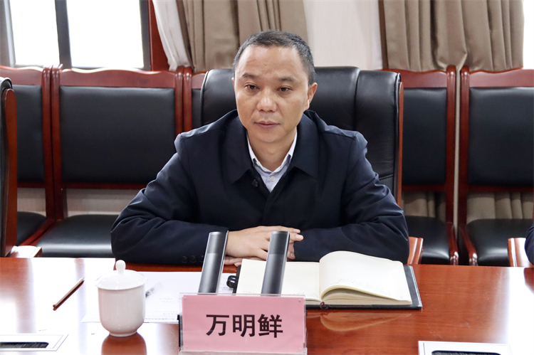 1703555268735952.jpg 05c25a5b3bed2912b7a5c6090176cf0.jpg